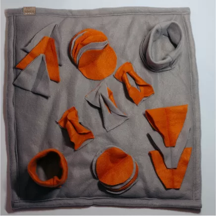 Brown/orange activity mat